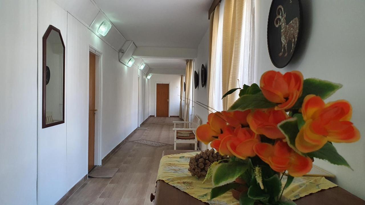 Harmonia Apartmanhaz Balatonlelle Exteriör bild