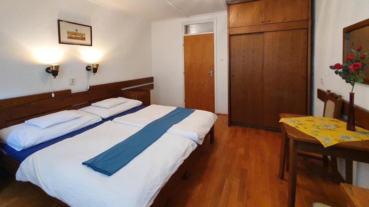 Harmonia Apartmanhaz Balatonlelle Exteriör bild