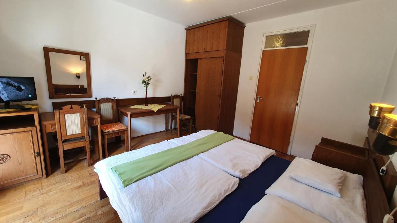 Harmonia Apartmanhaz Balatonlelle Exteriör bild