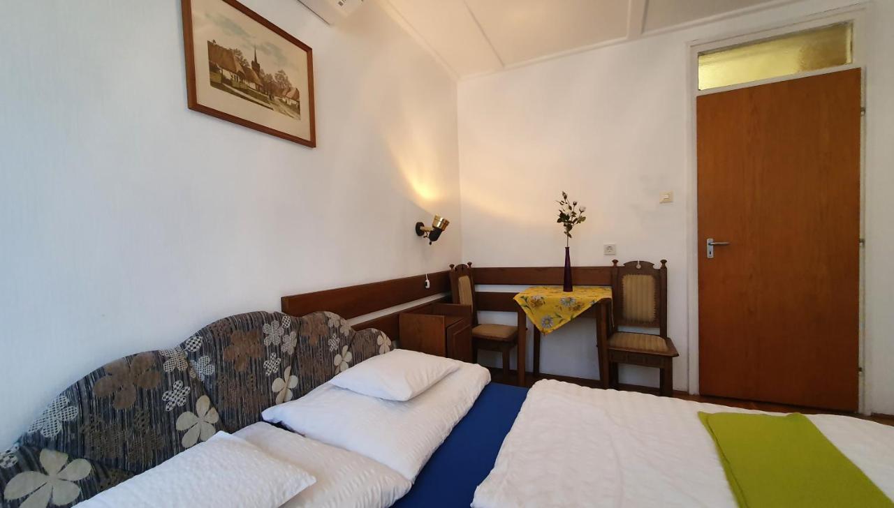 Harmonia Apartmanhaz Balatonlelle Exteriör bild