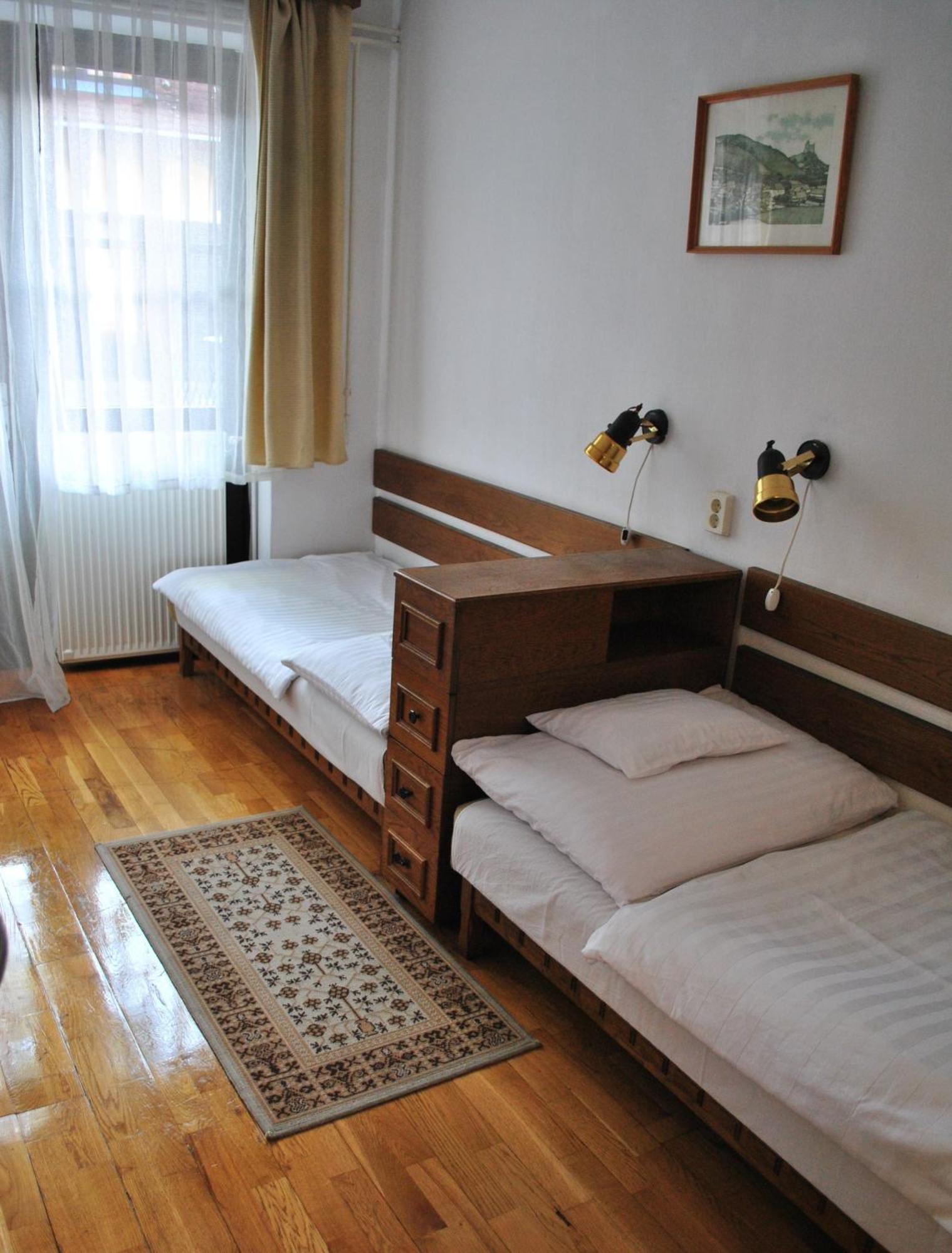 Harmonia Apartmanhaz Balatonlelle Rum bild