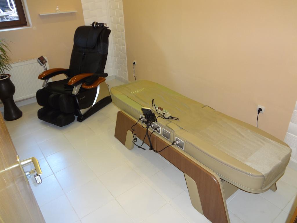 Harmonia Apartmanhaz Balatonlelle Exteriör bild